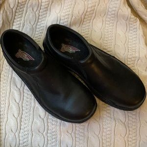 Woman’s Size 10 Steel Toe Slip-On Leather Shoes